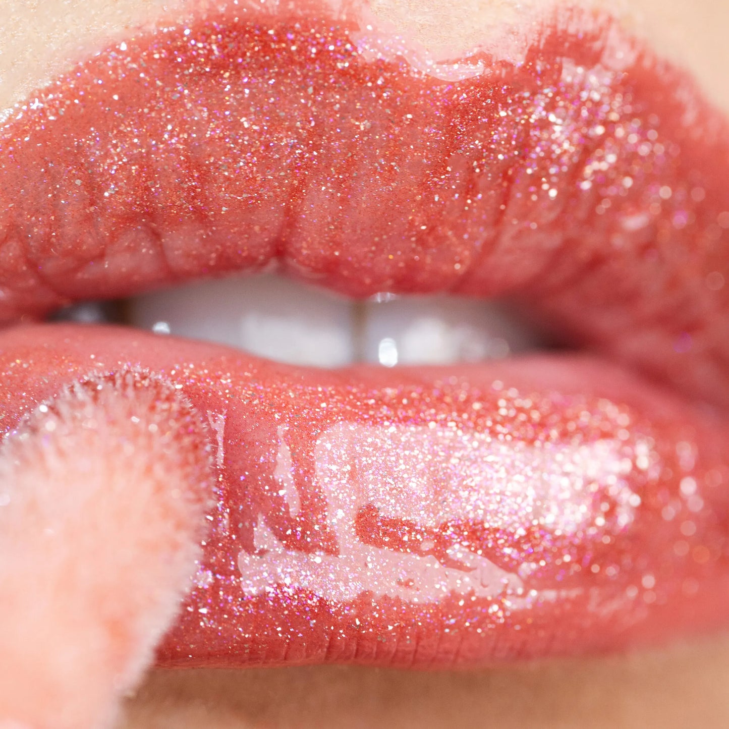 Kiss and Shine Lipgloss – Purple Haze