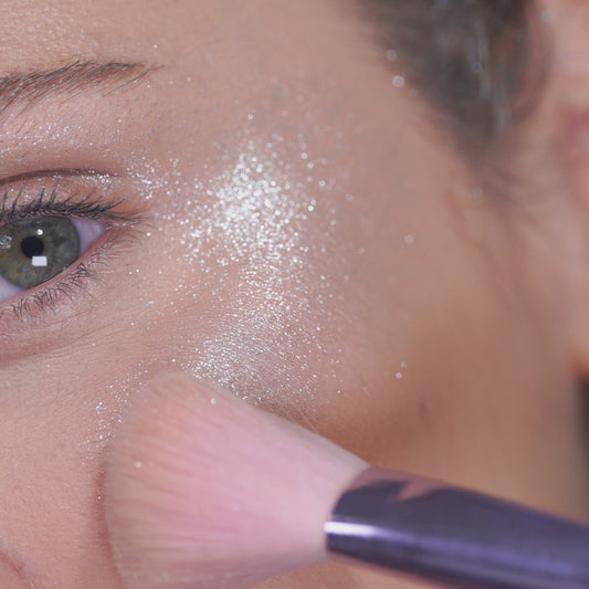 Born to Shine Highlighter Iluminator pudra - MOONLIGHT